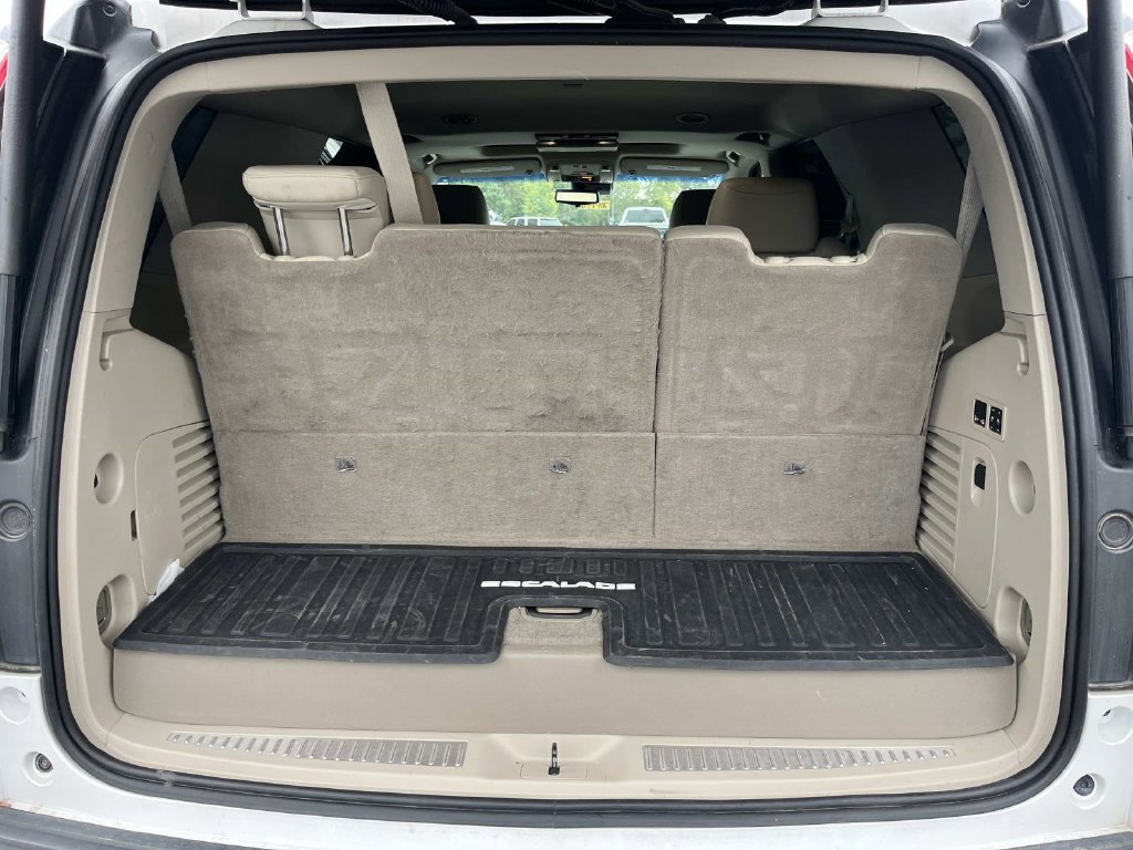 Used 2019 Cadillac Escalade Luxury RWD image 22