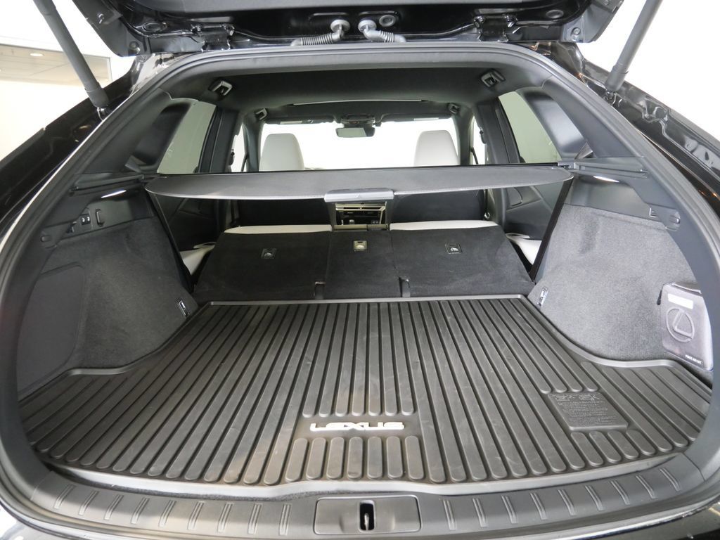 Used 2025 Lexus RX 350 Premium w/ Accessory Package AWD/4WD image 33