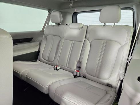 Used 2024 Jeep Wagoneer L Series II w/ Flexible Seating Group image 17