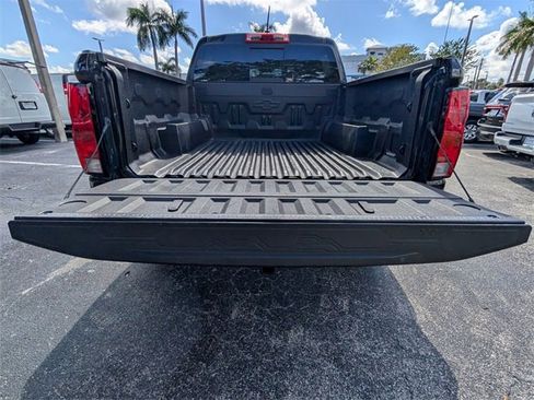 Used 2023 Chevrolet Colorado Trail Boss w/ Technology Package image 15