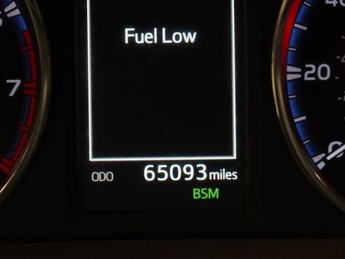 Used 2017 Toyota RAV4 Limited w/ Advanced Technology Package image 5