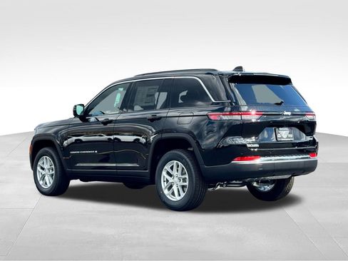 New 2026 Jeep Grand Cherokee Laredo X AWD/4WD image 5
