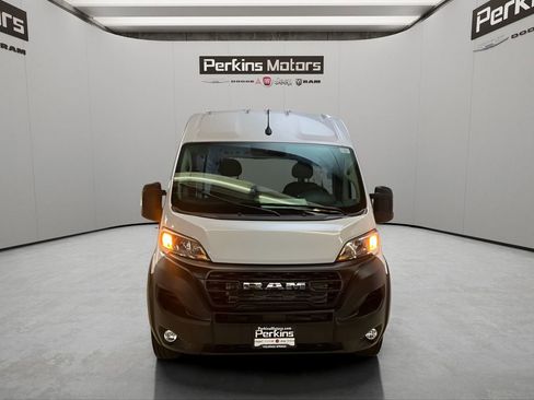 New 2026 RAM ProMaster 2500 w/ Convenience Group image 3