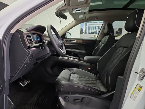 New 2026 Volkswagen Atlas SEL Premium R-Line AWD/4WD image 12
