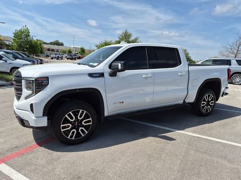 Used 2025 GMC Sierra 1500 AT4 w/ AT4 Premium Package image 4