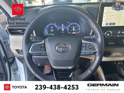 Certified 2025 Toyota Highlander Limited image 20