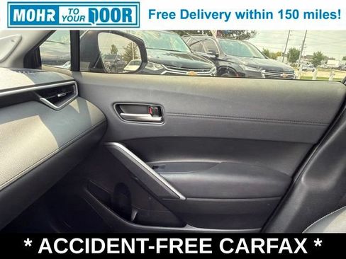 Used 2023 Toyota Corolla Cross XLE w/ Convenience Package AWD/4WD image 29