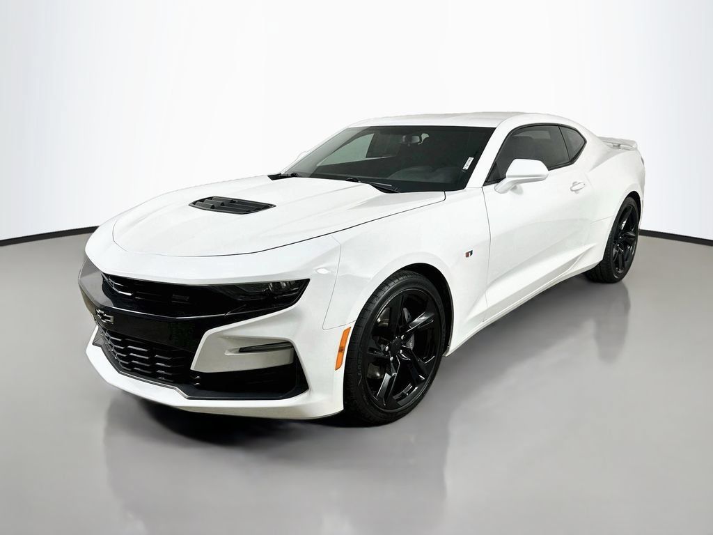 Used 2019 Chevrolet Camaro SS RWD image 3