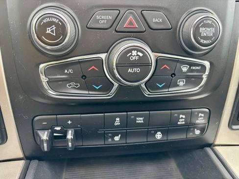 Used 2018 RAM 1500 Classic SLT image 24