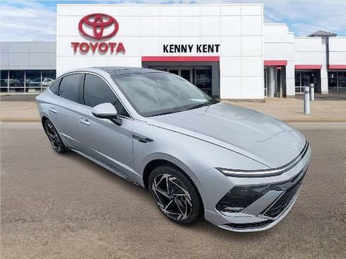 Used 2024 Hyundai Sonata SEL w/ Convenience Package FWD image 1