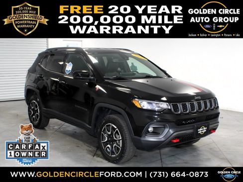 Used 2024 Jeep Compass Trailhawk image 1