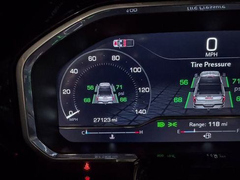 Used 2024 GMC Sierra 2500 SLE image 19