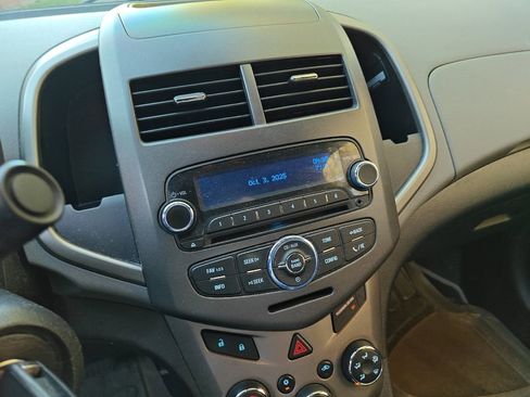 Used 2012 Chevrolet Sonic LT image 22