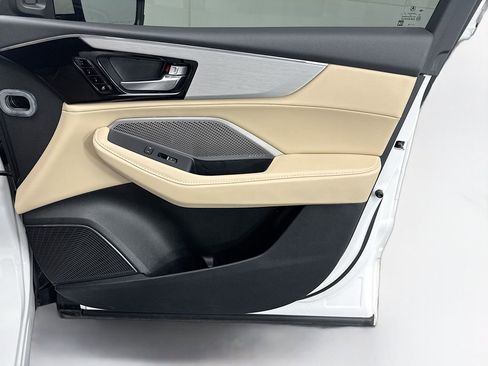 Used 2024 Acura MDX SH-AWD w/ Technology Package image 24