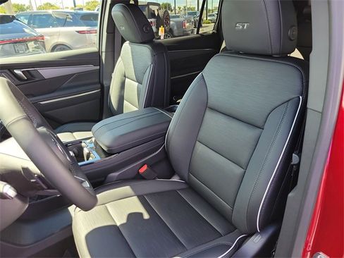 New 2026 Buick Enclave Sport Touring w/ Power Package image 13