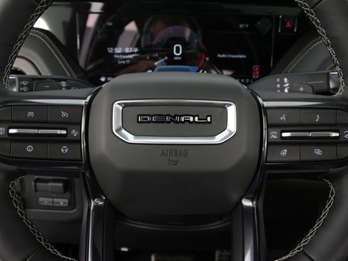 New 2026 GMC Yukon XL Denali Ultimate w/ LPO, Floor Liner Package AWD/4WD image 16