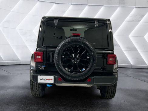 Used 2023 Jeep Wrangler Unlimited Sahara image 5