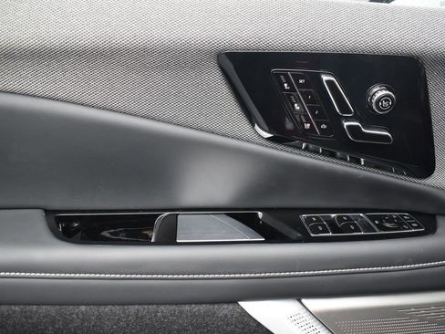 New 2026 Cadillac Optiq Sport 2 image 9