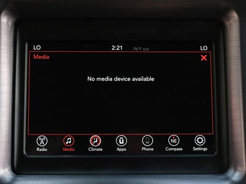 Used 2018 Dodge Challenger SXT RWD image 28