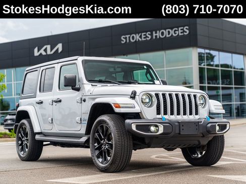 Used 2023 Jeep Wrangler Unlimited Sahara w/ Cold Weather Group AWD/4WD image 1