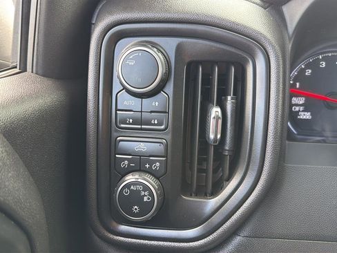 Used 2022 Chevrolet Silverado 1500 Custom Trail Boss w/ LPO, Dark Essentials Package AWD/4WD image 24