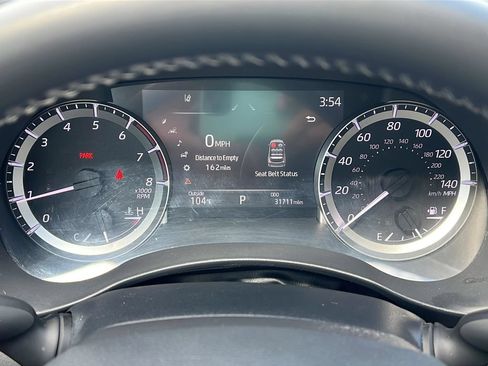 Used 2023 Toyota Highlander XLE FWD image 26