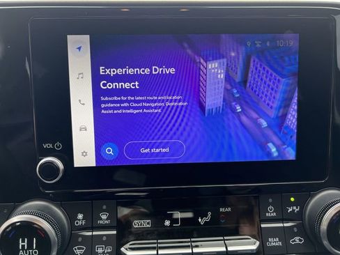 Used 2023 Toyota Highlander XLE image 16