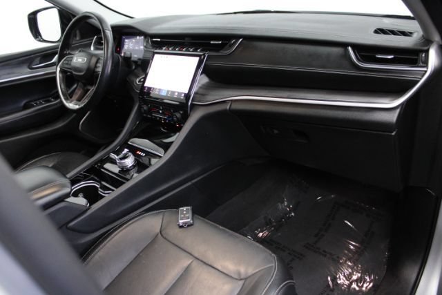 Used 2021 Jeep Grand Cherokee L Limited AWD/4WD image 27