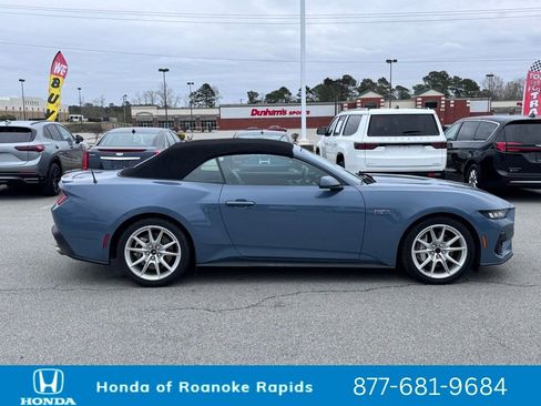 Used 2024 Ford Mustang GT Premium image 12