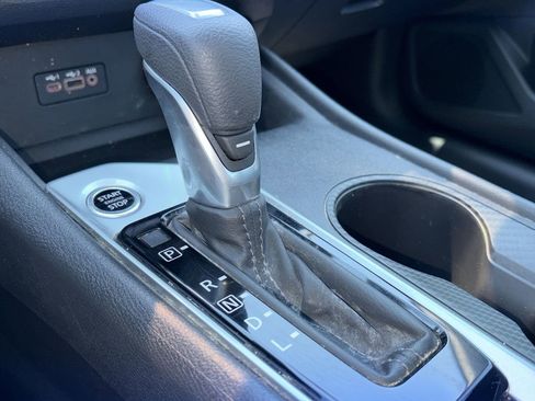 Used 2025 Nissan Altima 2.5 S FWD image 7