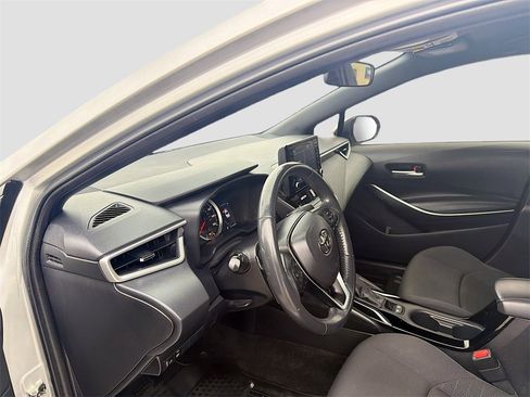 Used 2022 Toyota Corolla SE w/ Carpet Mat Package (TMS) image 9