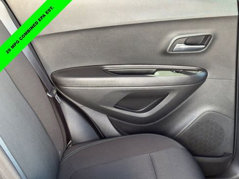 Used 2015 Chevrolet Trax LT w/ LPO, Protection Package image 11