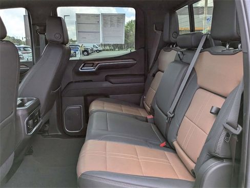 Used 2023 Chevrolet Silverado 1500 High Country w/ High Country Premium Package image 14