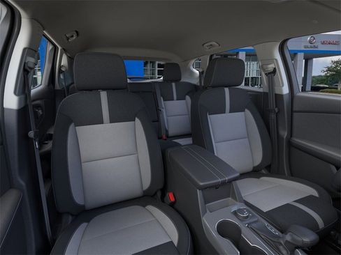 New 2026 Chevrolet Blazer LT w/ Convenience Package image 16