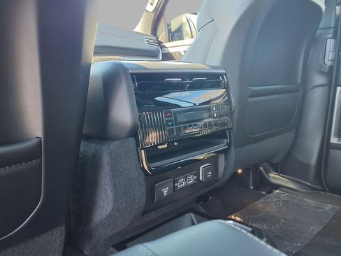 New 2026 Jeep Grand Wagoneer 4WD image 24