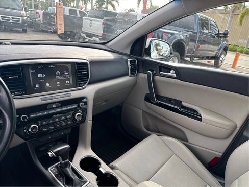 Used 2020 Kia Sportage EX FWD image 22