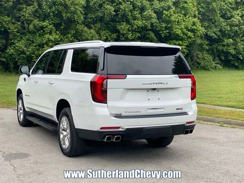 Used 2025 GMC Yukon XL Denali AWD/4WD image 5