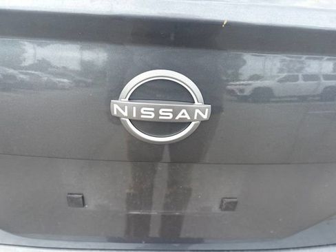 Used 2025 Nissan Versa SV FWD image 14