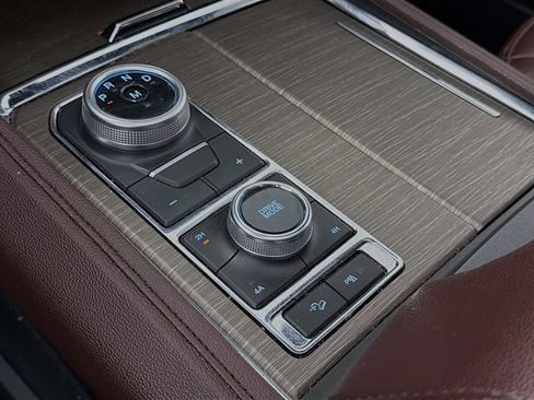 Used 2024 Ford Expedition Max Limited image 21