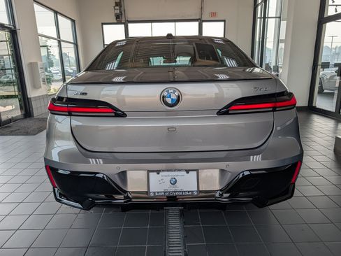 Certified 2024 BMW 740i xDrive AWD/4WD image 3