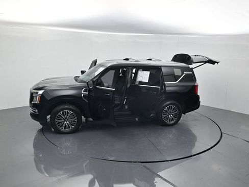 Used 2025 Nissan Armada Platinum AWD/4WD image 51