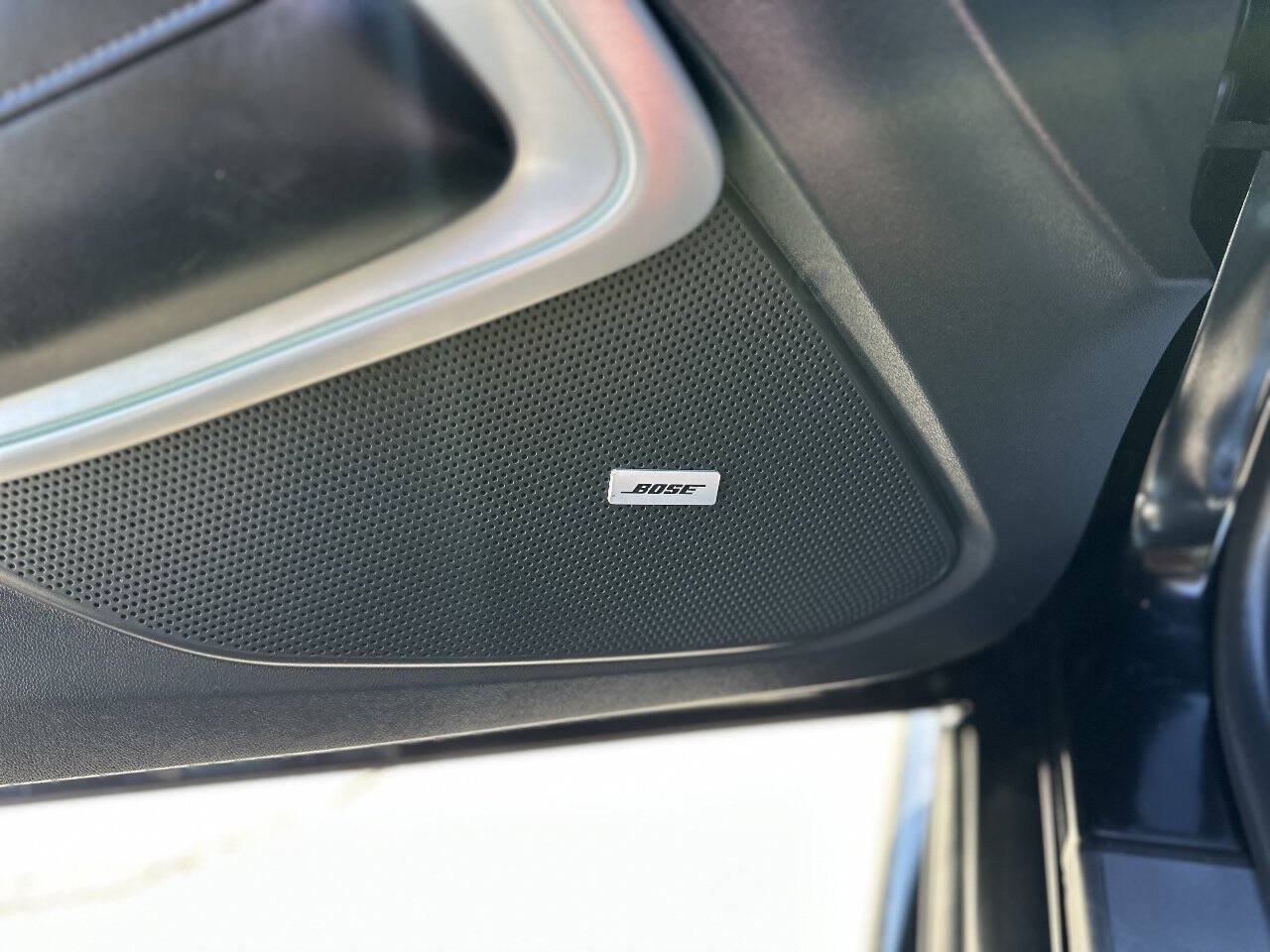 Used 2016 Chevrolet Camaro SS RWD image 11