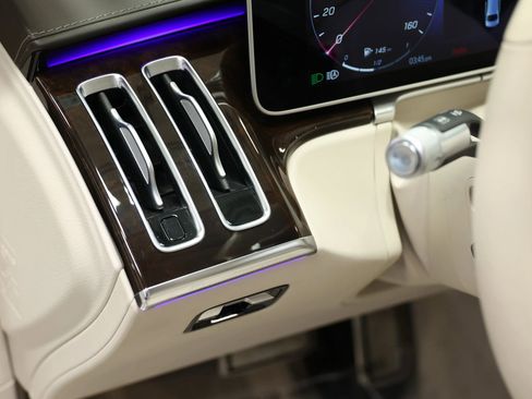 Used 2022 Mercedes-Benz Maybach S 580 4MATIC image 25