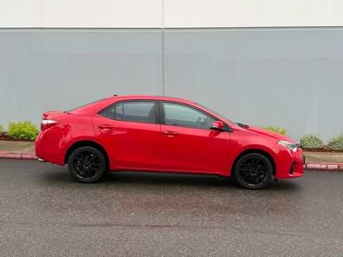 Used 2016 Toyota Corolla S Special Edition FWD image 6