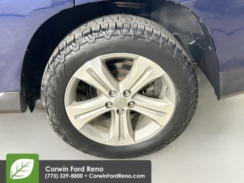 Used 2013 Toyota Highlander Limited AWD/4WD image 34