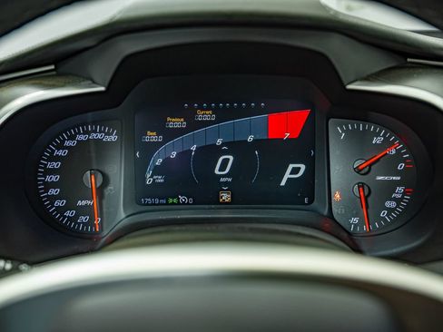 Used 2016 Chevrolet Corvette Z06 w/ 3LZ Preferred Equipment Group RWD image 36
