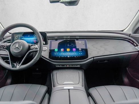 New 2026 Mercedes-Benz E 350 4MATIC Sedan image 21