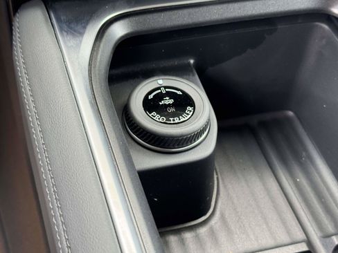 New 2026 Ford Expedition Active AWD/4WD image 32