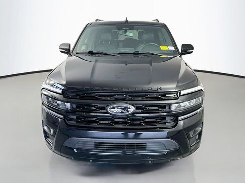 Used 2022 Ford Expedition Limited RWD image 2