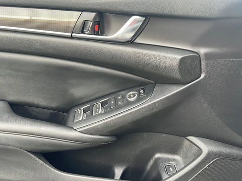 Used 2022 Honda Accord Sport image 14